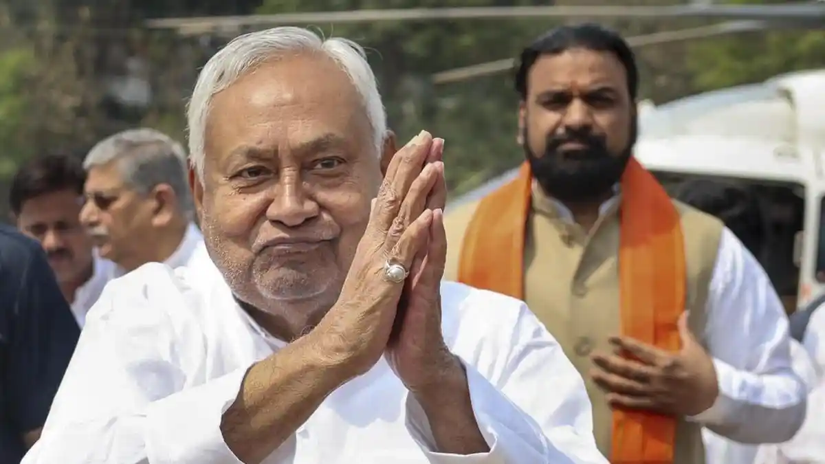 बिहार की राजनीति में बड़ा बदलाव क्या नीतीश कुमार छोड़ेंगे मुख्यमंत्री पद जानें पूरा सियासी गणित