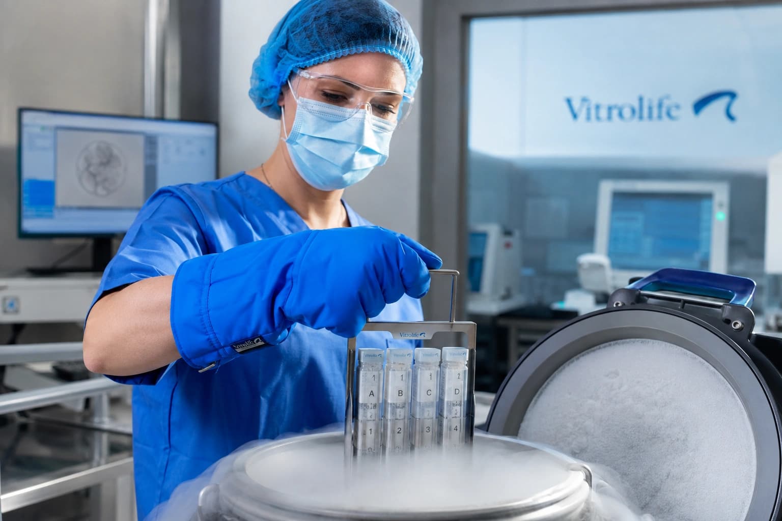 Egg Freezing क्या है? जानिए बायोलॉजिकल क्लॉक, पूरी प्रक्रिया, सही उम्र और खर्च का पूरा सच