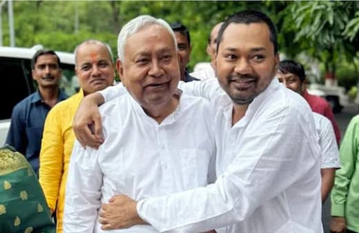 बिहार में बड़ा प्रशासनिक फेरबदल 11 IAS और 16 IPS अधिकारियों का तबादला कुमार रवि को स्वास्थ्य विभाग की कमान