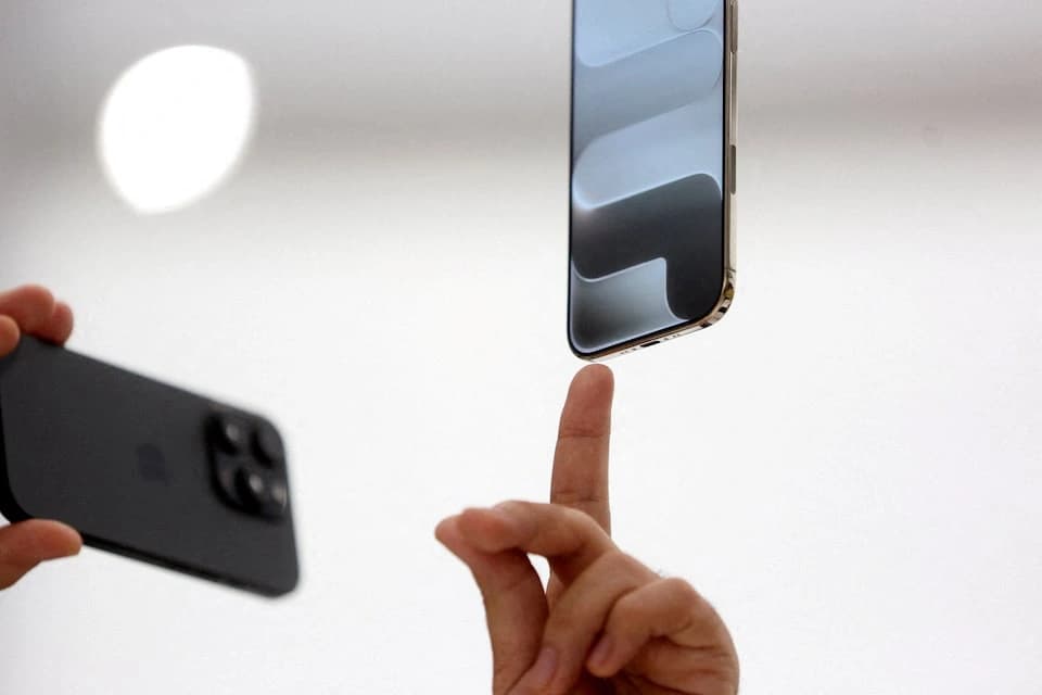 Apple vs OpenAI: एप्पल ने ओपनएआई पर किया मुकदमा, iPhone टेक्नोलॉजी और ट्रेड सीक्रेट्स चोरी करने का आरोप