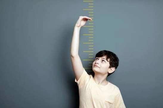 Child Height Growth बच्चे की लंबाई क्यों रुक जाती है