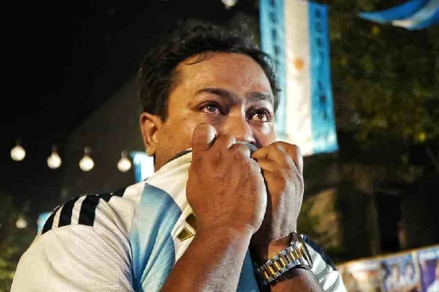 FIFA World Cup 2026: स्पेन की जीत से टूटा अर्जेंटीना फैंस का दिल, मेसी के आखिरी वर्ल्ड कप पर छलके आंसू