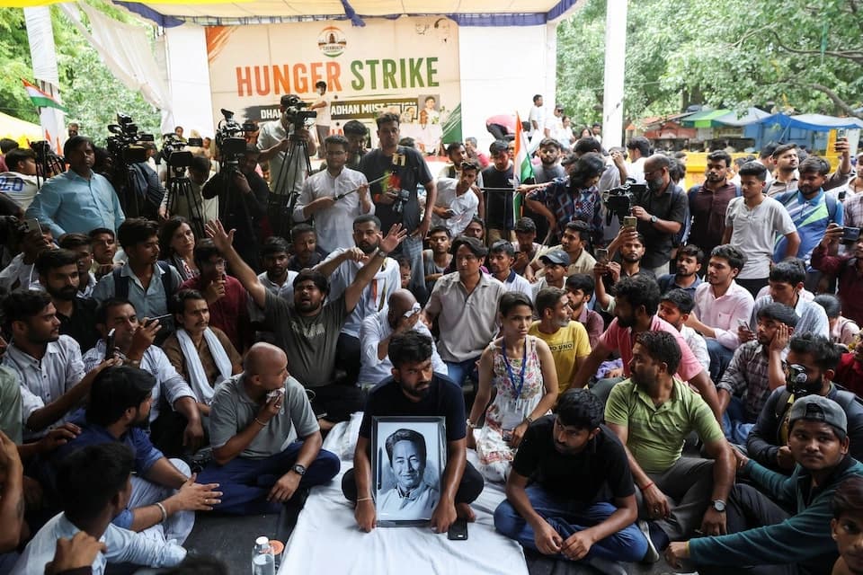 NEET विवाद पर मोदी सरकार का बड़ा फैसला