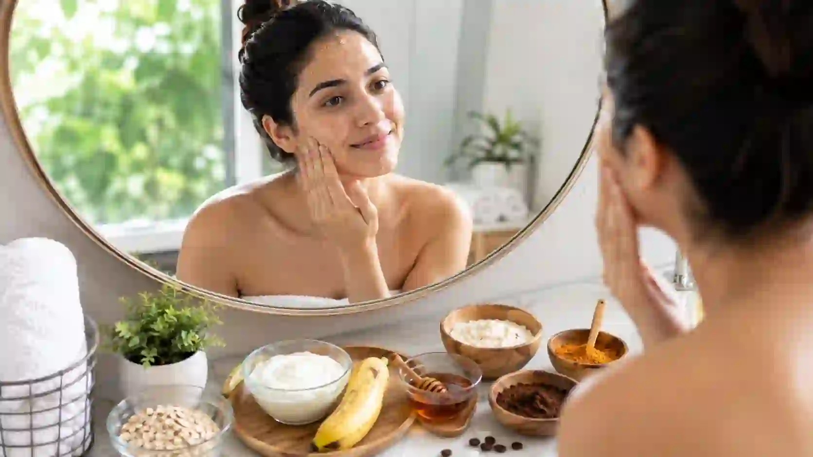 घर पर बनाएं नेचुरल फेस स्क्रब, जानें एक्सफोलिएशन का सही तरीका और स्किन टाइप के अनुसार बेस्ट विकल्प