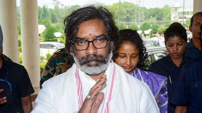 'सीना चीर कर नहीं दिखा सकता...': JPSC परीक्षा विवाद और छात्र आंदोलन पर CM हेमंत सोरेन का बयान