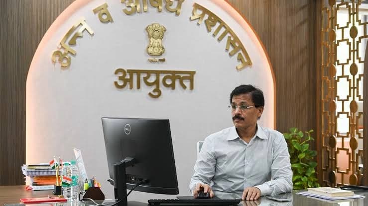 बाहर खाना खाने से पहले ध्यान रखें ये 4 जरूरी बातें, महाराष्ट्र FDA कमिश्नर तुकाराम मुंडे ने दिए अहम टिप्स