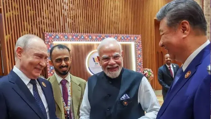 BRICS समिट में PM मोदी का बड़ा बयान: 'क्रिटिकल मिनरल्स और टेक्नोलॉजी का हथियार की तरह न हो इस्तेमाल', जिनपिंग रहे मौजूद